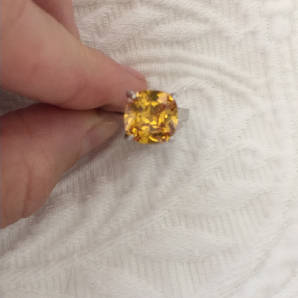 Emerald cut canary yellow diamond cubic zirconia - Picture 5 of 6